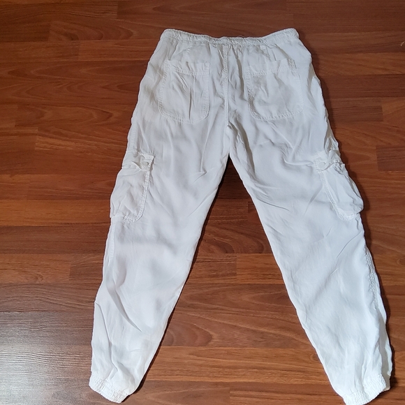 C & S by Cloth & Stone White Tencel Cargo Jogger Pants Size M NWOT - Picture 5 of 11